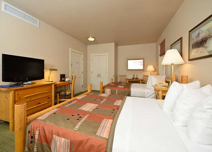 Hotel Western Plaza
