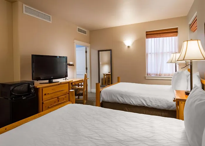 Western Plaza Hotel