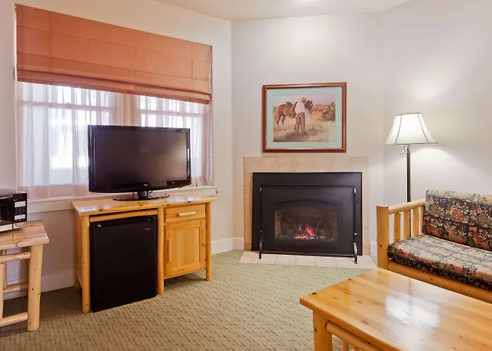Hotel Western Plaza 3*