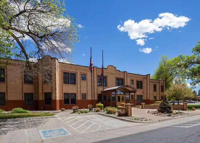 Hotel Western Plaza 3*
