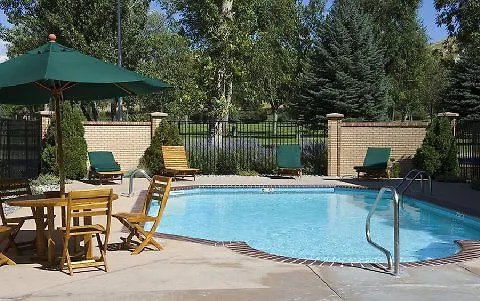 Western Plaza Thermopolis